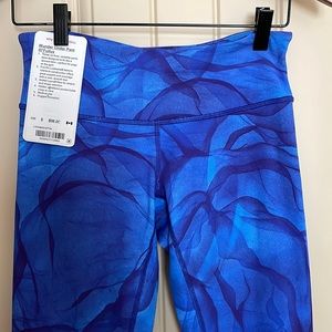 NWT Lululemon Wunder Under III Fullux, size 6